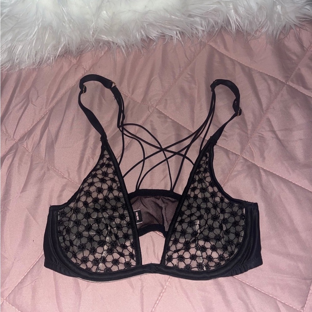 30B Unlined Lace Brallete